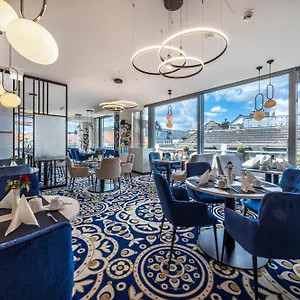 Western Premier Royal Blue 4* Leipzig